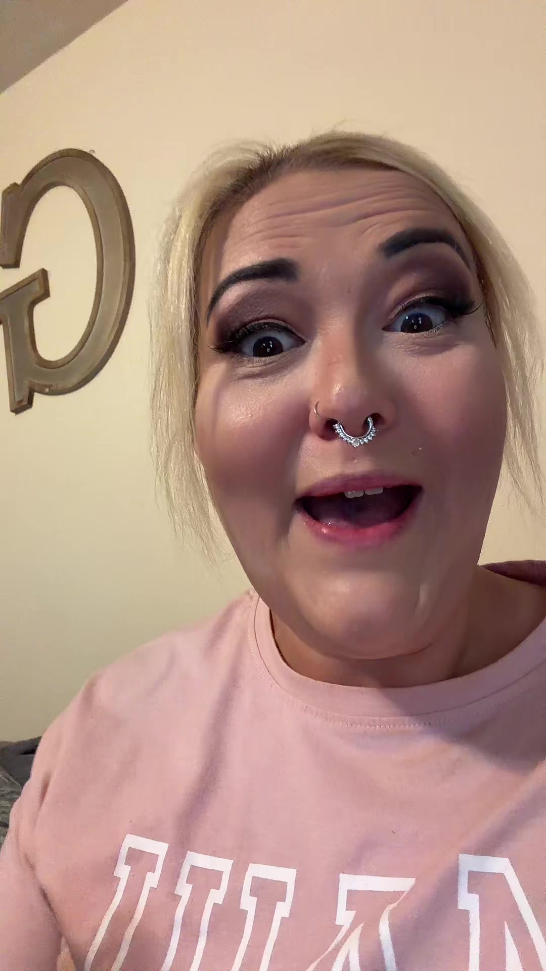 @XoxoBritt