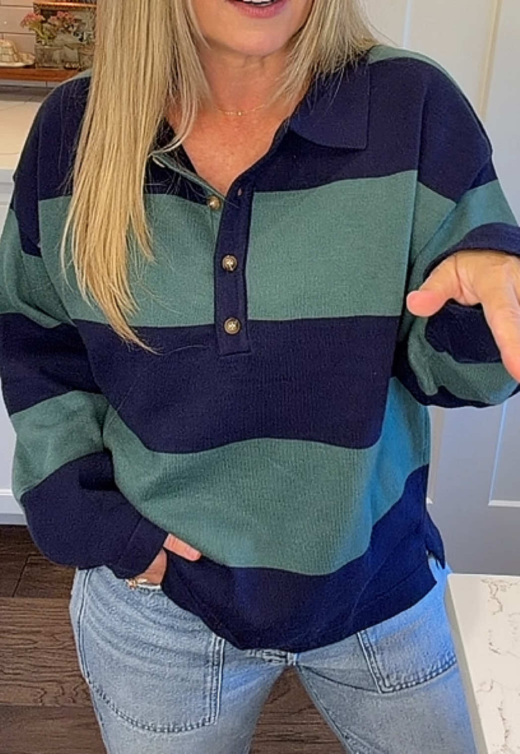 @thesaltyblondestylist