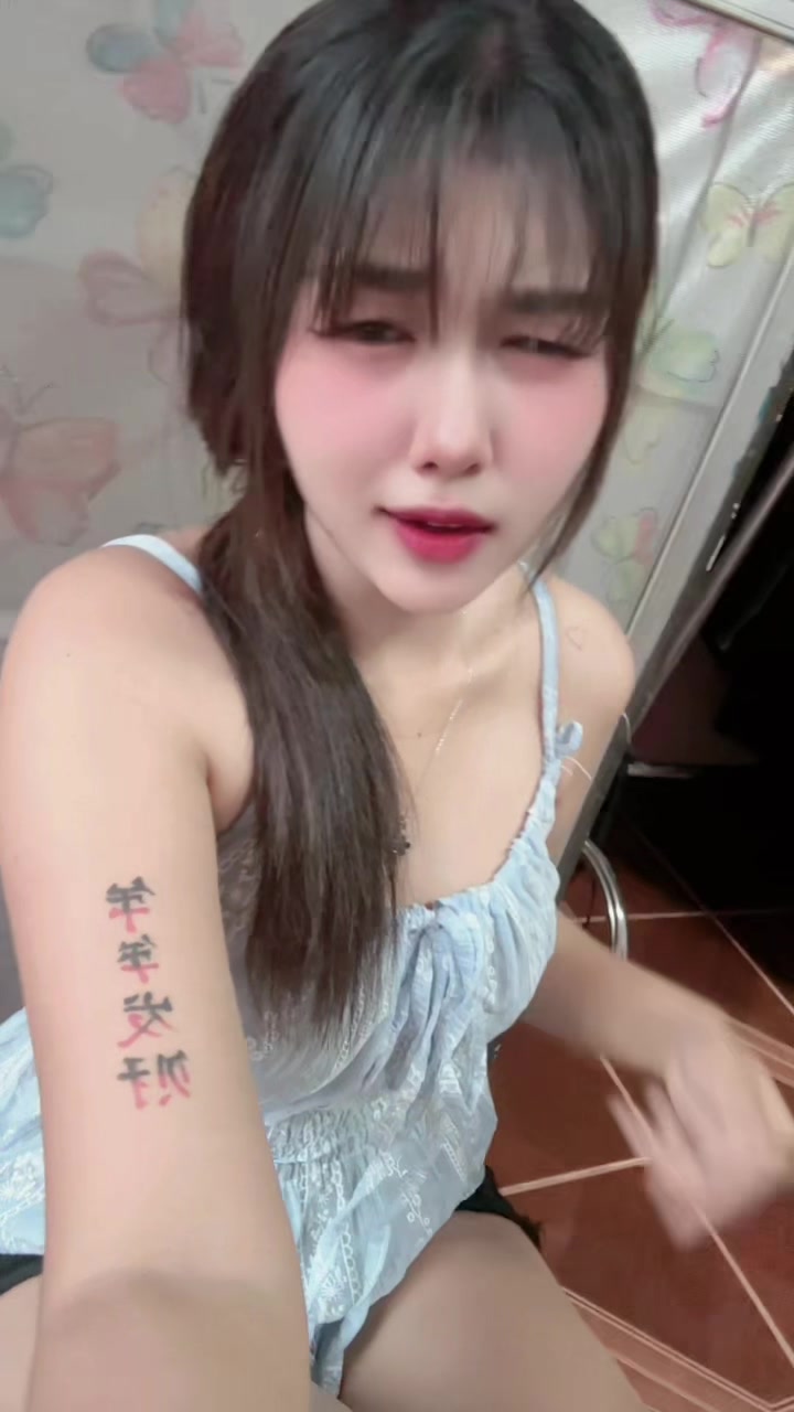 @Chompoo