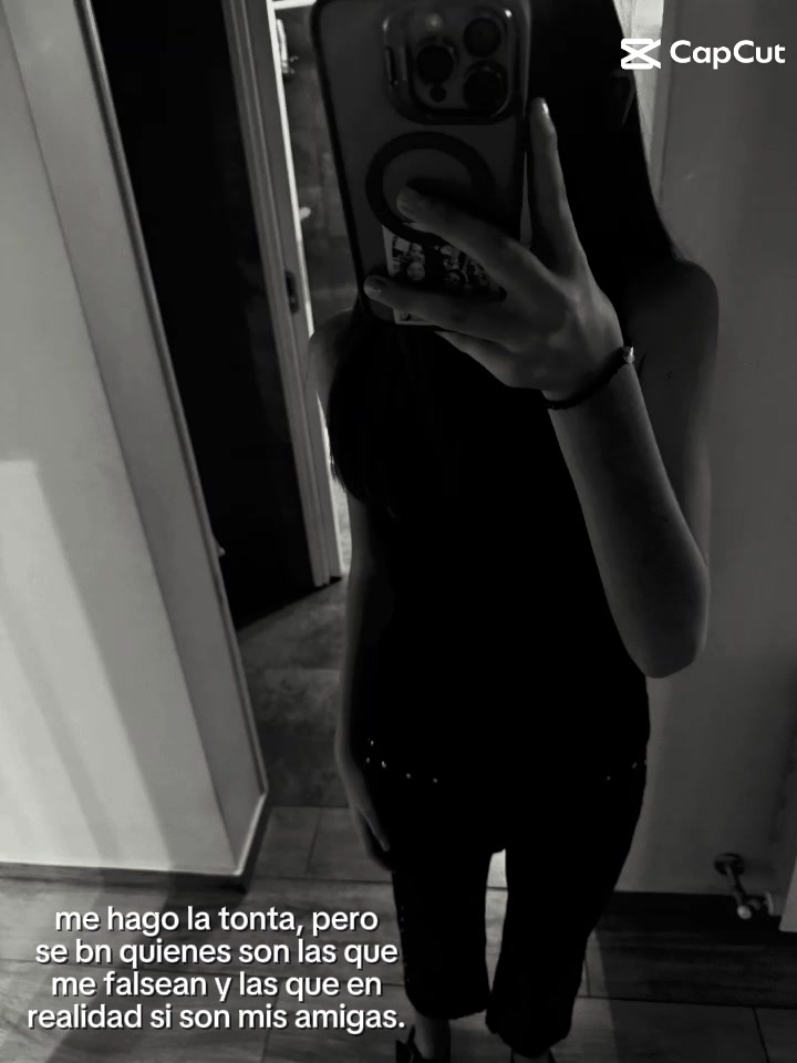@𝑣𝑖𝑘𝑦🌹