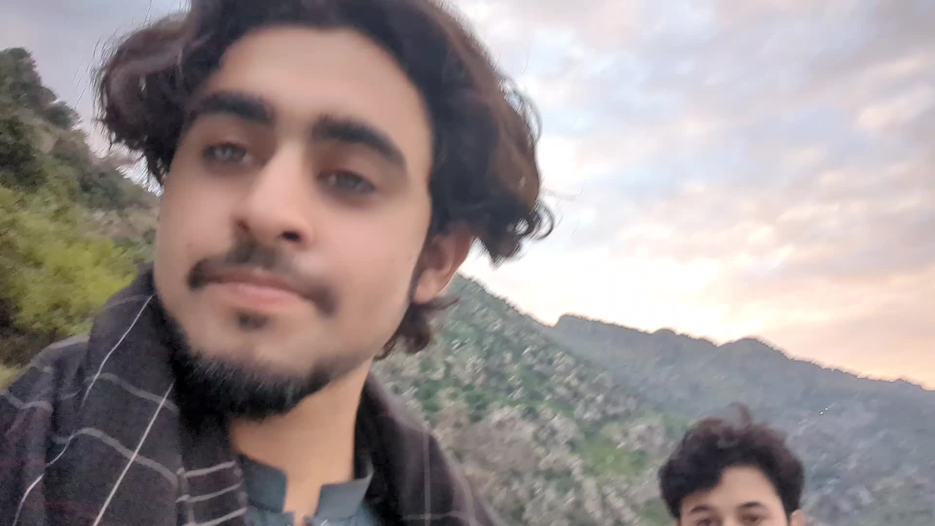 @✨️عمر آفریدی 🍂