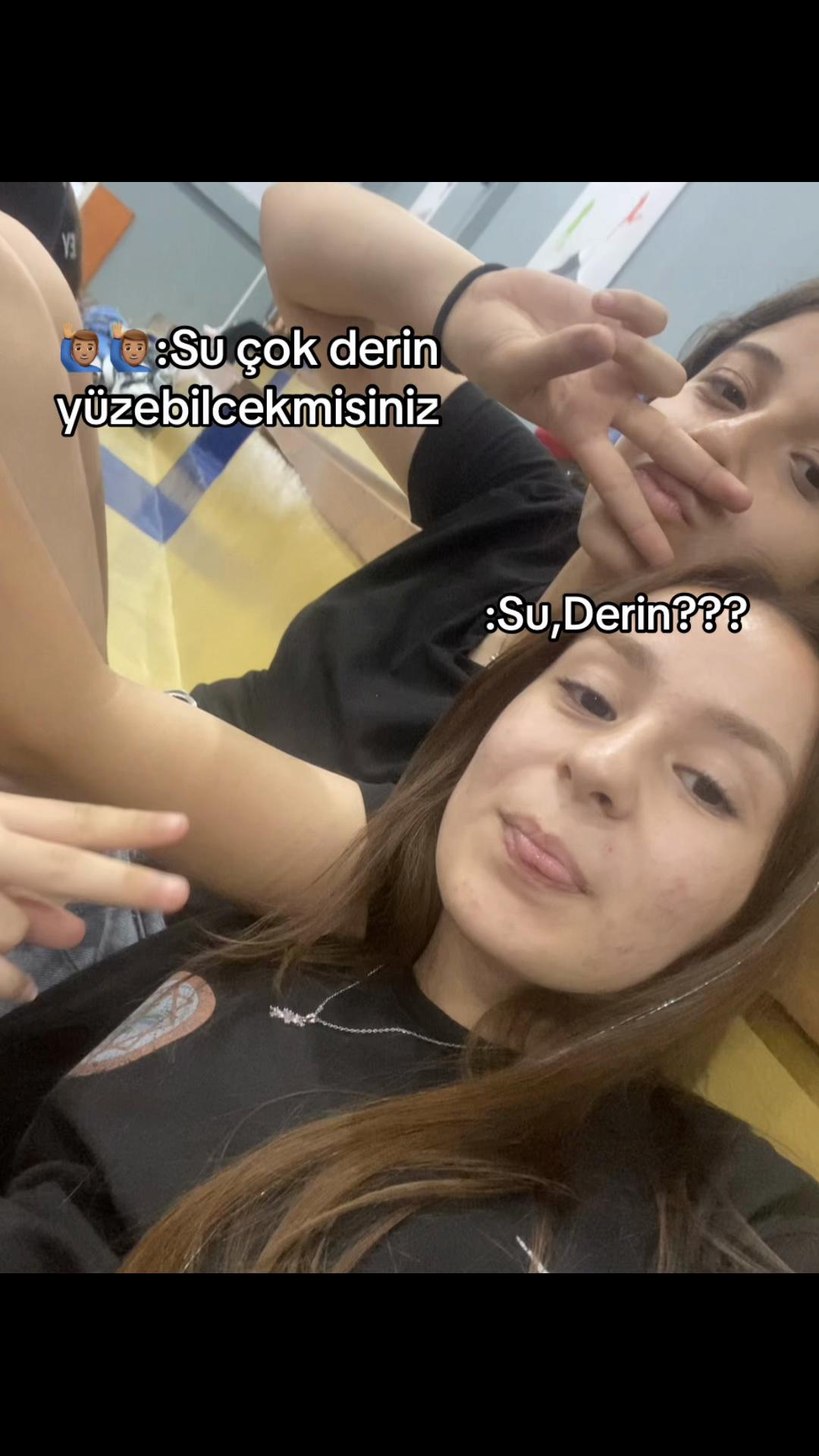 @gunditwinss😝😜😋