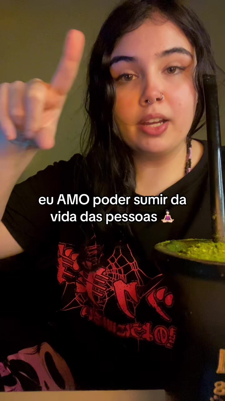 @vee ☥