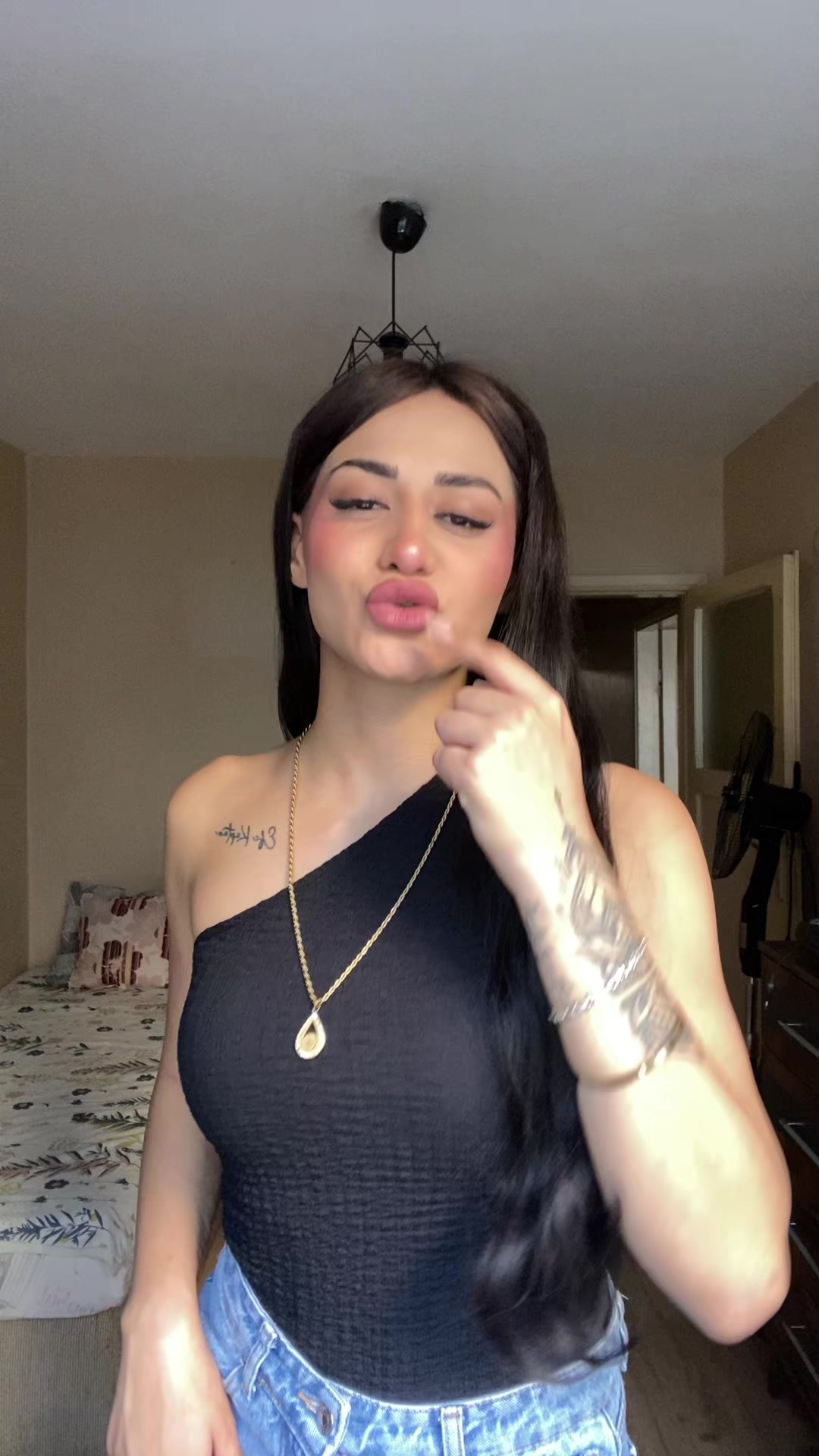 @𝐹.𝐾
