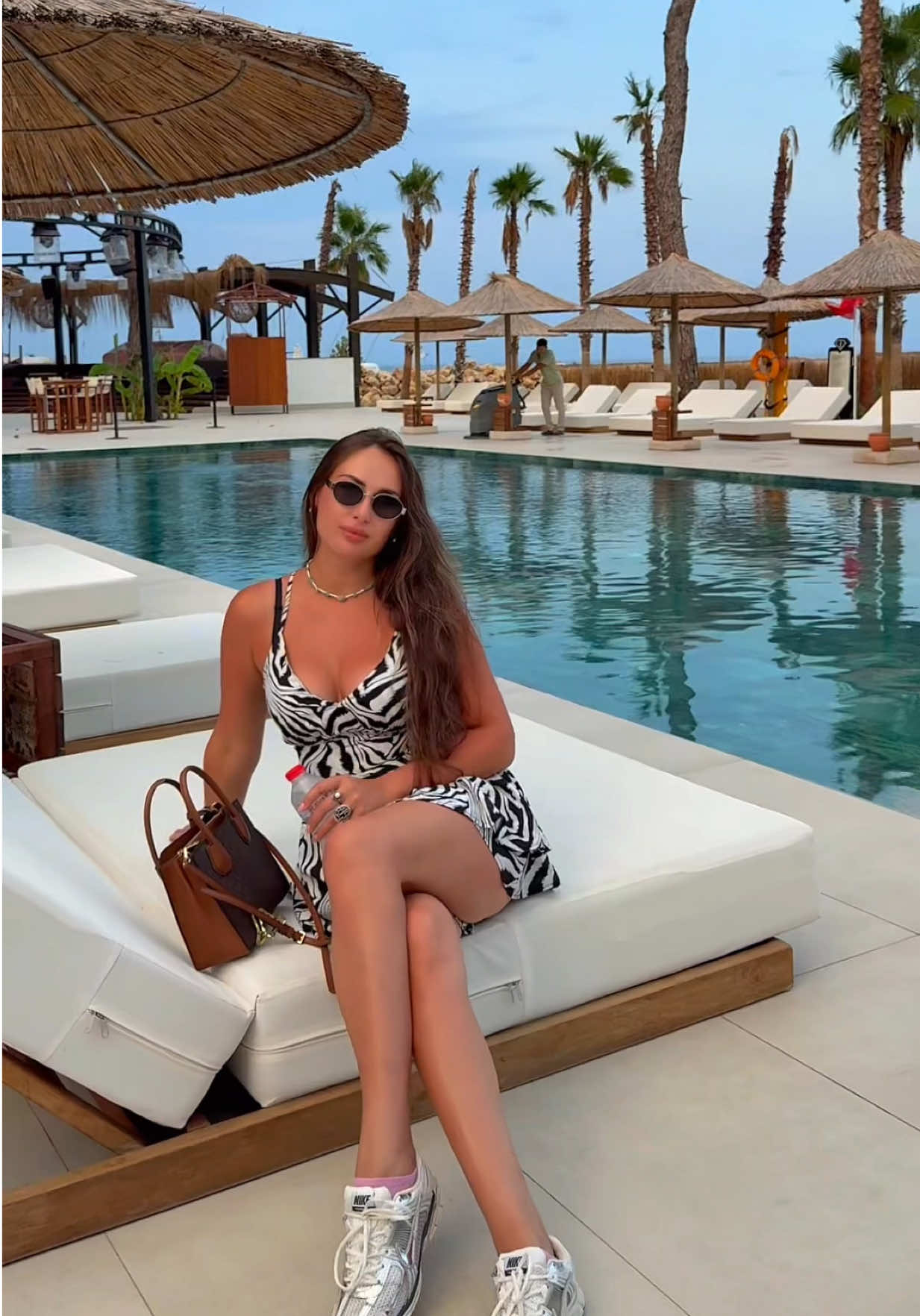 @Dasha Sivozhelezova