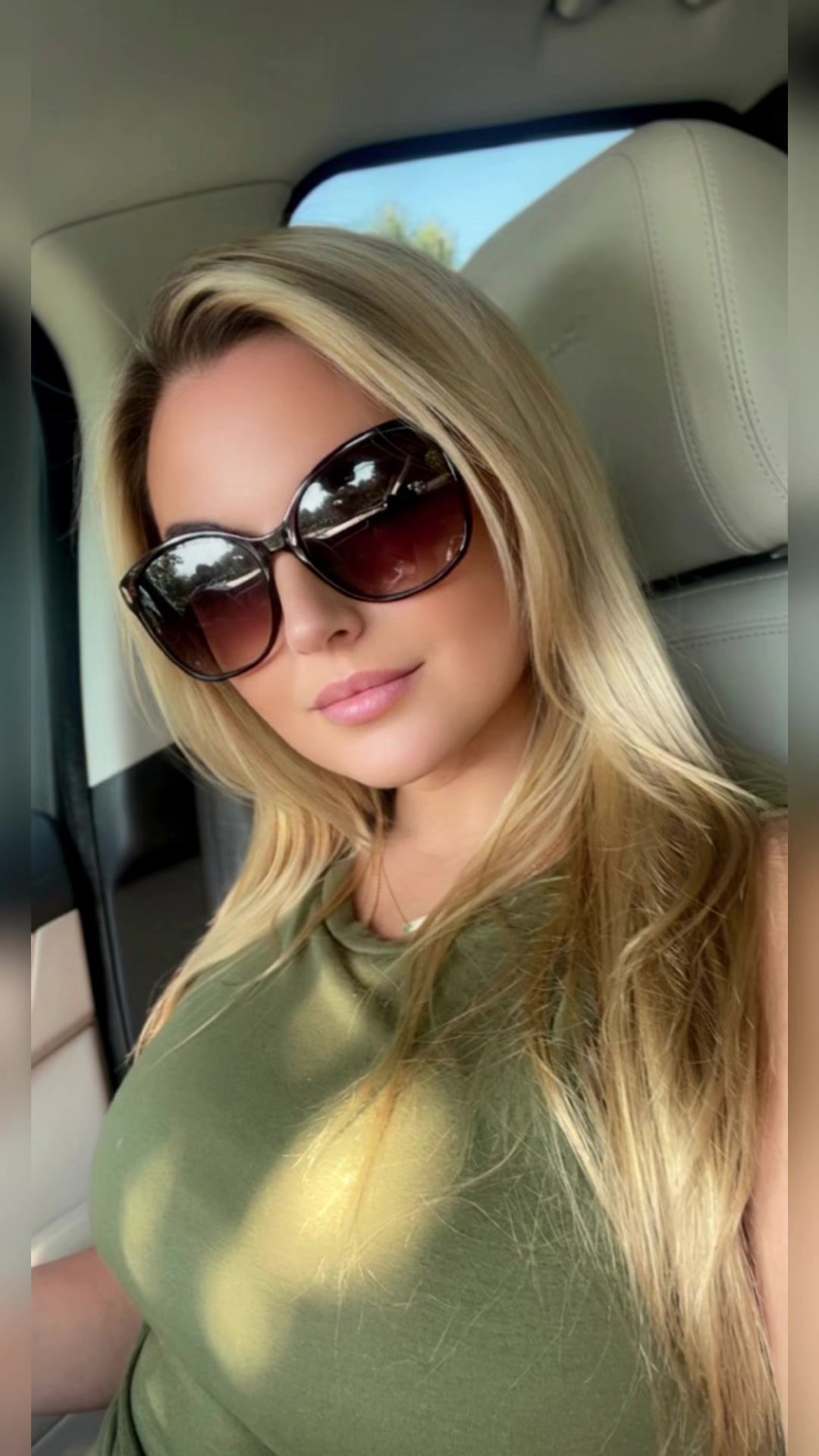 @Dezilynn