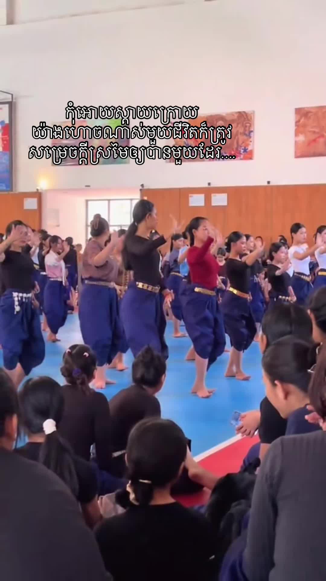 @Hak-ហាក់౨ৎ