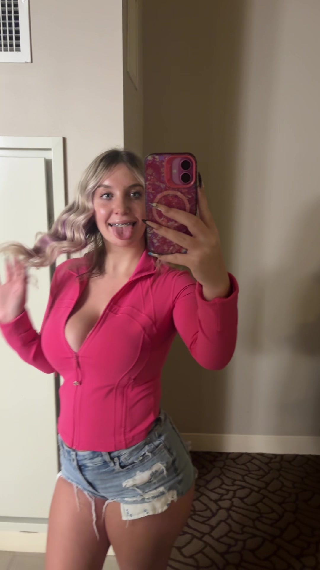 @cutiehadly
