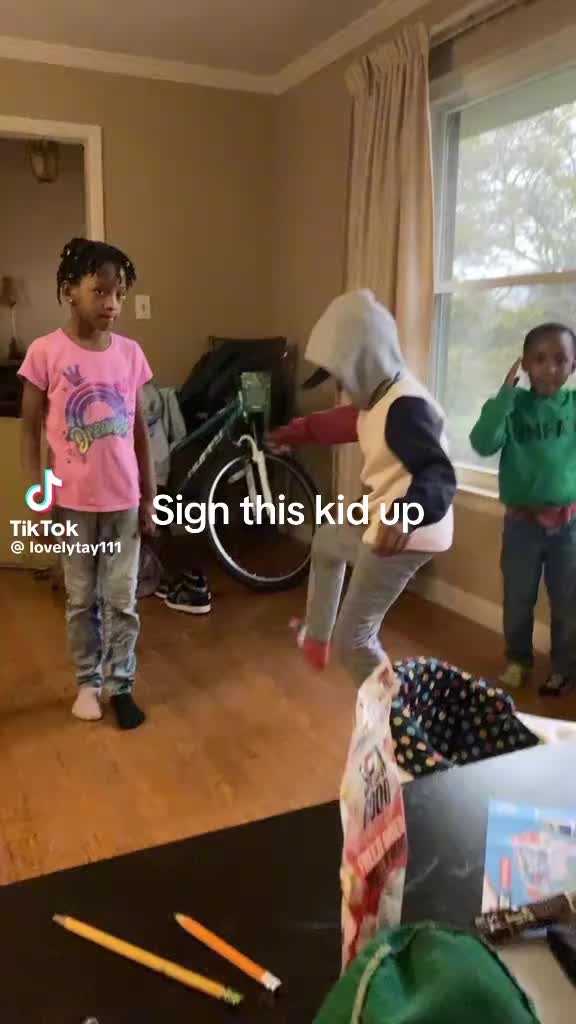 @🧟&zwj;♂️