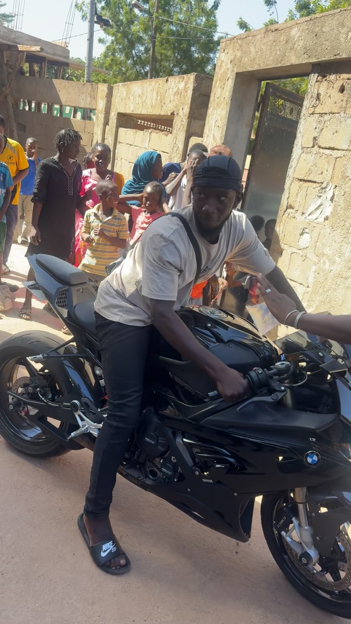@Olivier le Motard