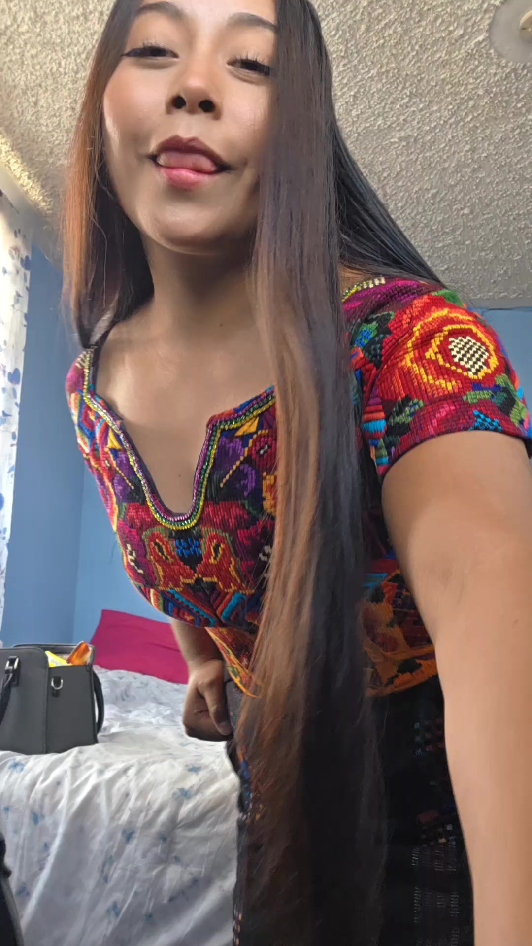 @Elena Va&iacute;l Oficial
