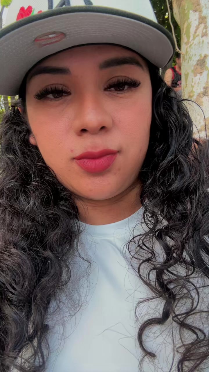 @bella