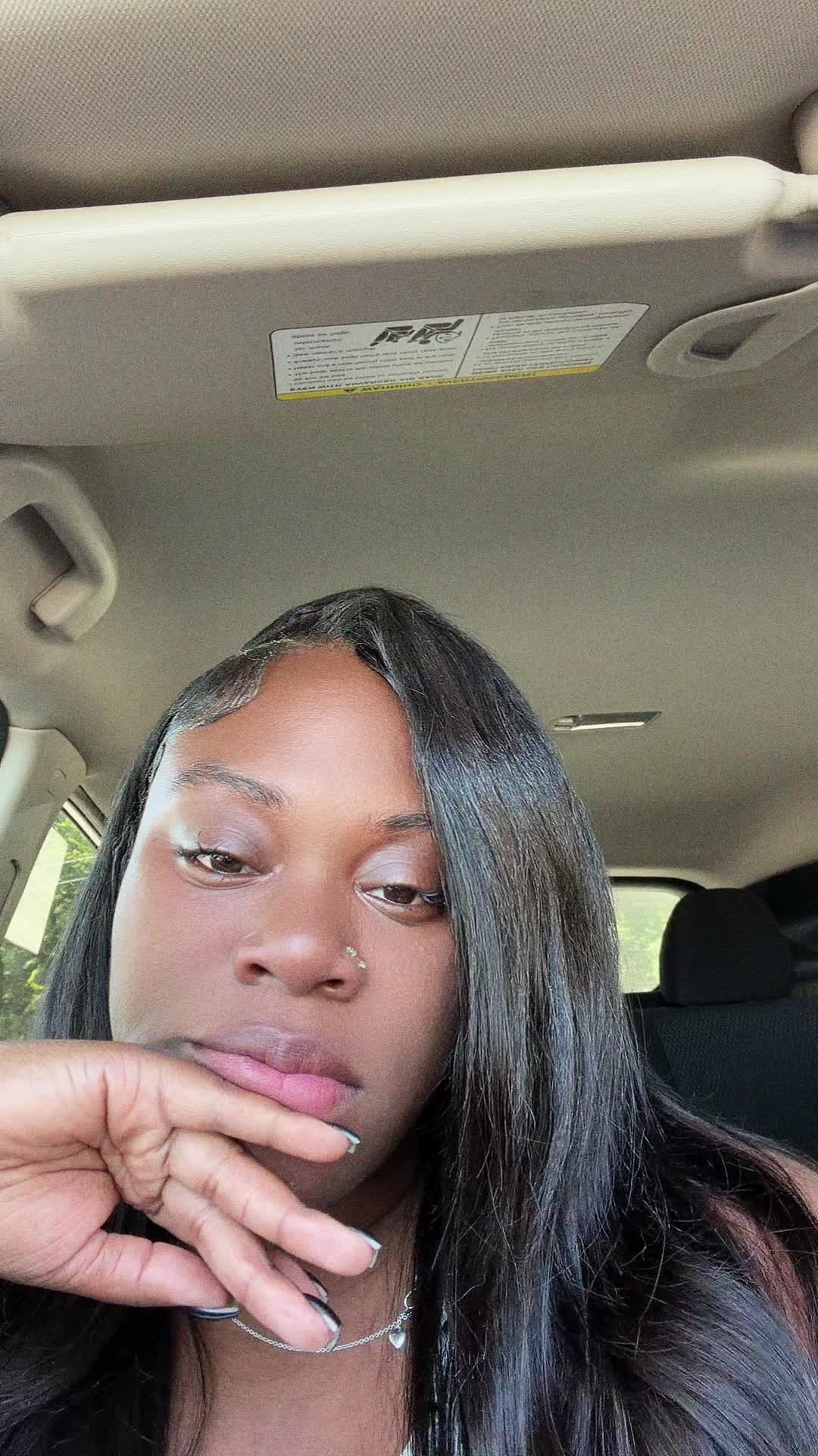 @🫐