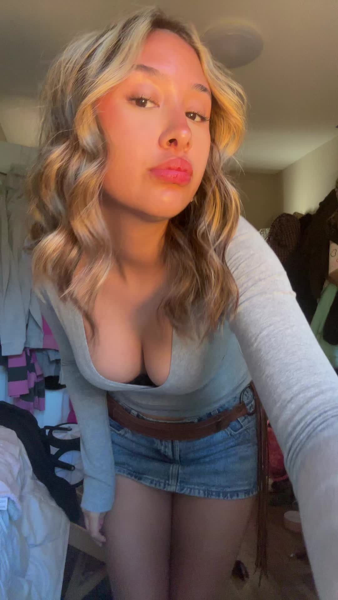 @sophielaynee