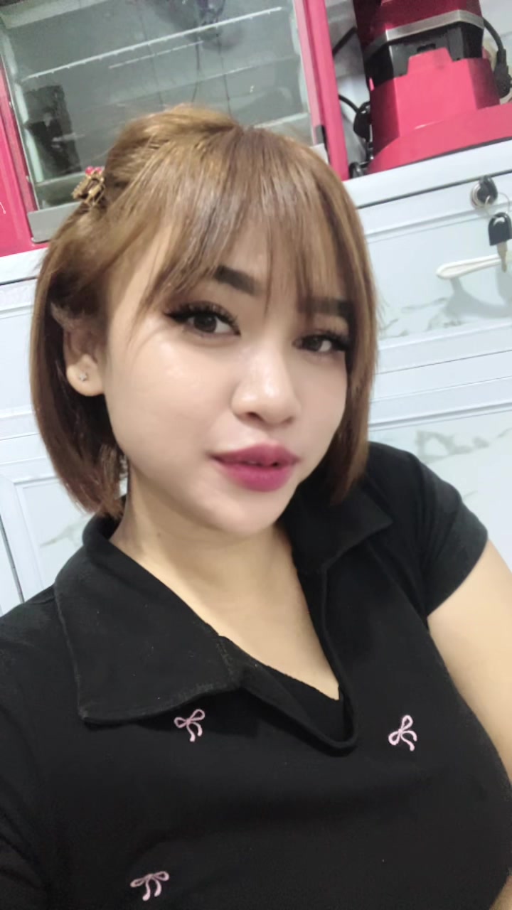 @julia frinella sari