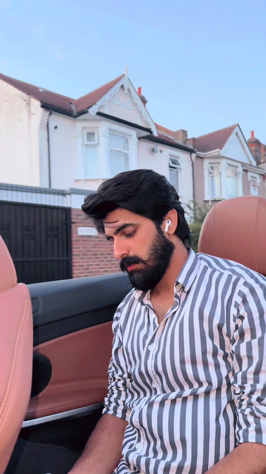 @Hamza Gujjar🇬🇧🇵🇰