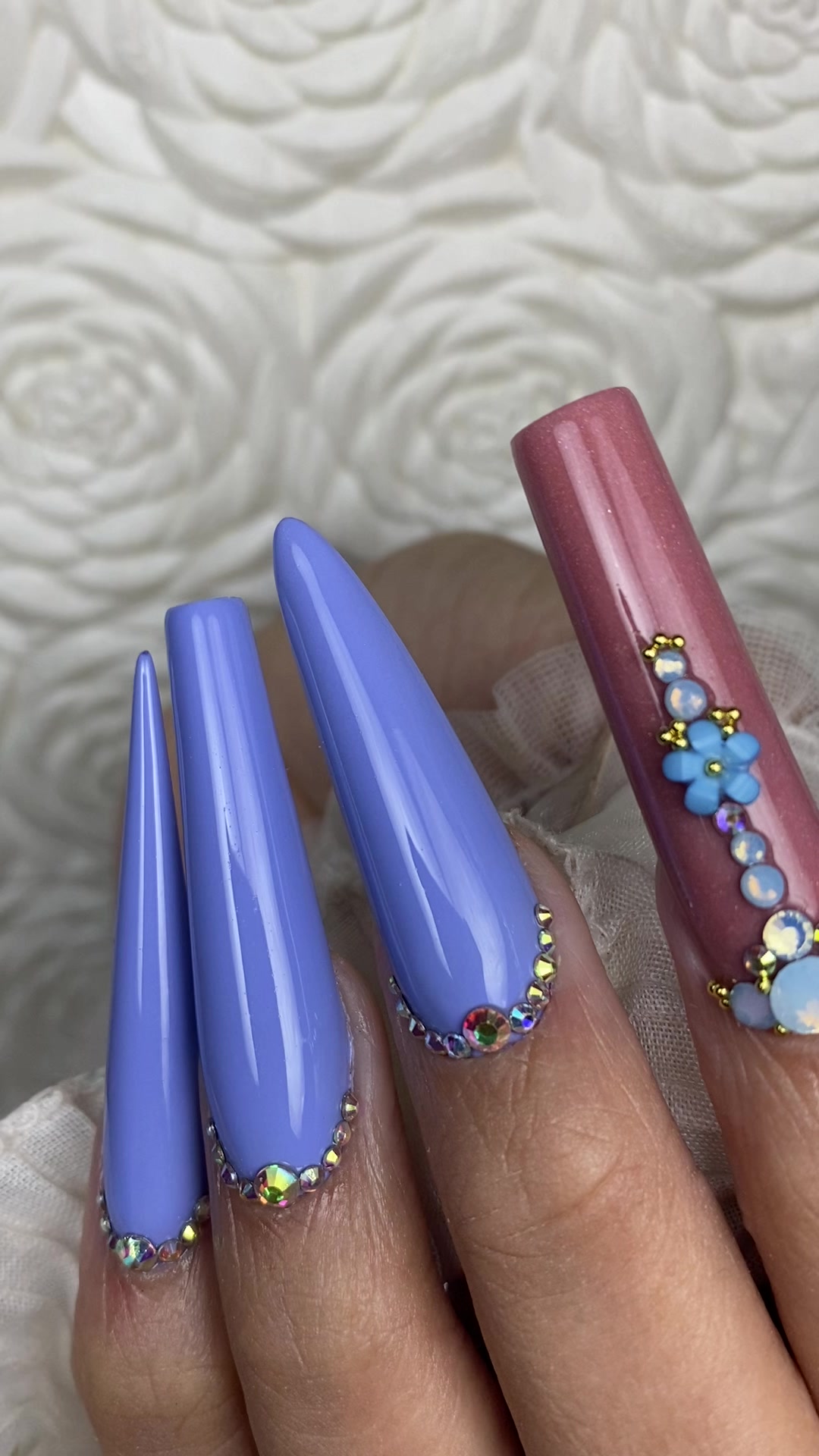 @Prismanails_