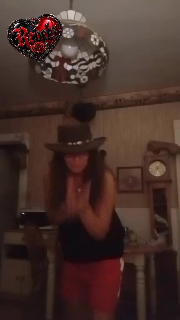 @🖤❤️🤟REBEL Danielle Cerda772