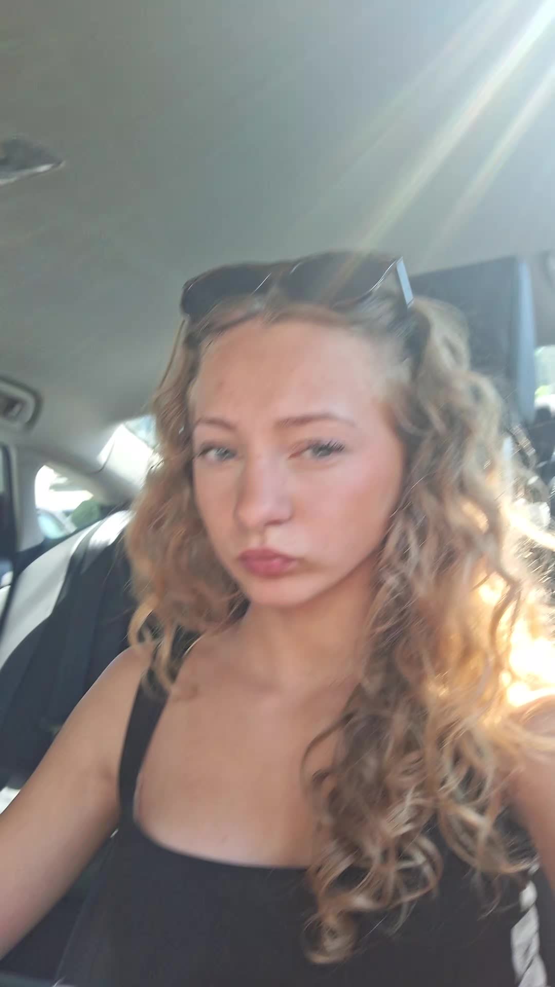 @🇦🇱