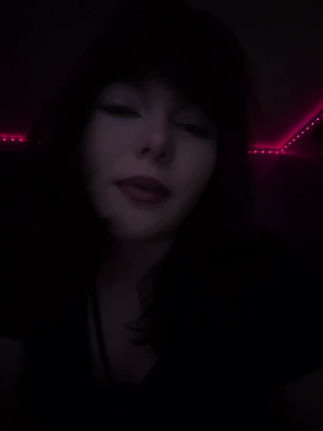 @𝒌𝒆𝒏𝒅𝒓𝒂🌑.