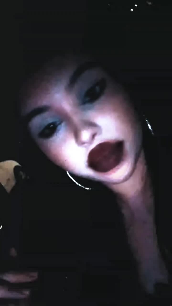 @💋