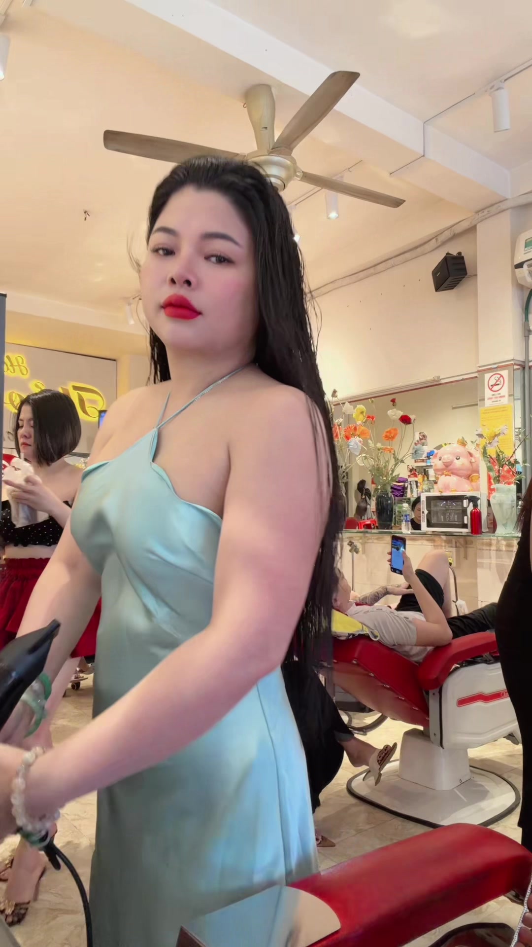 @HỚT TÓC NAM THẢO NGUYÊN Q4