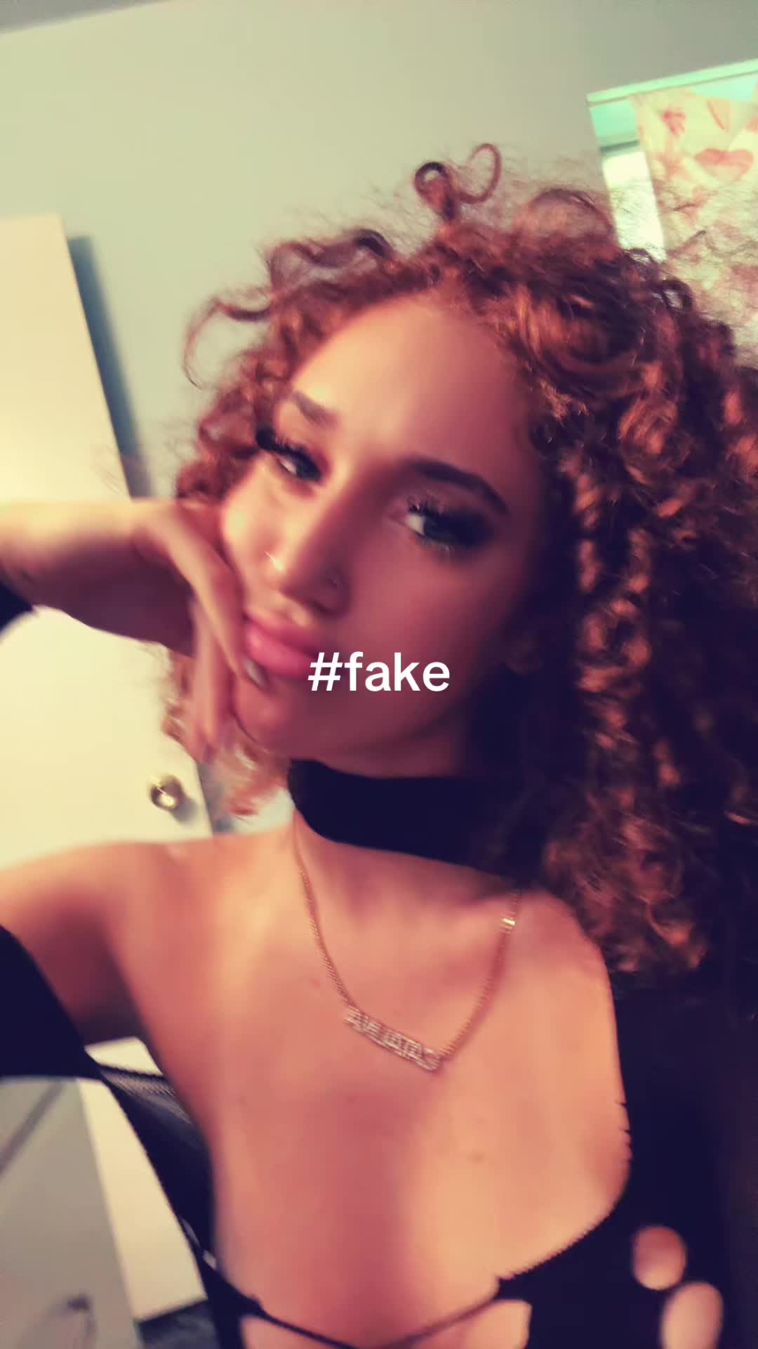 @Lightskinlesbo
