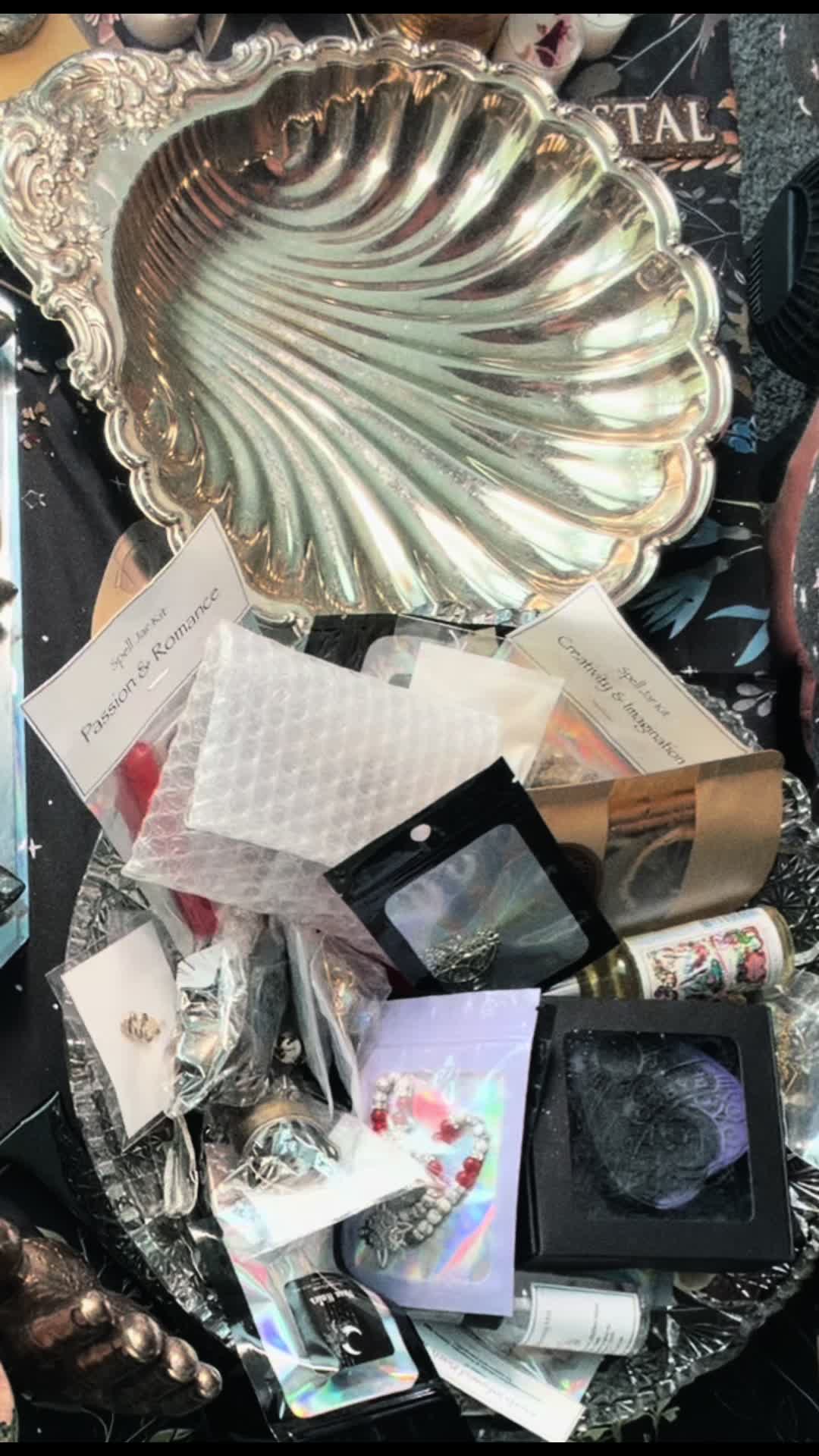 @Moonsandcrystals