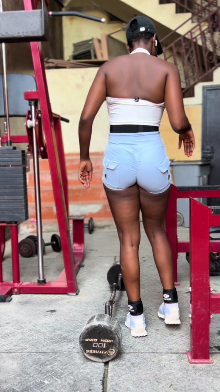 @DjooneModel 🦋✨🏋️♂️🌻