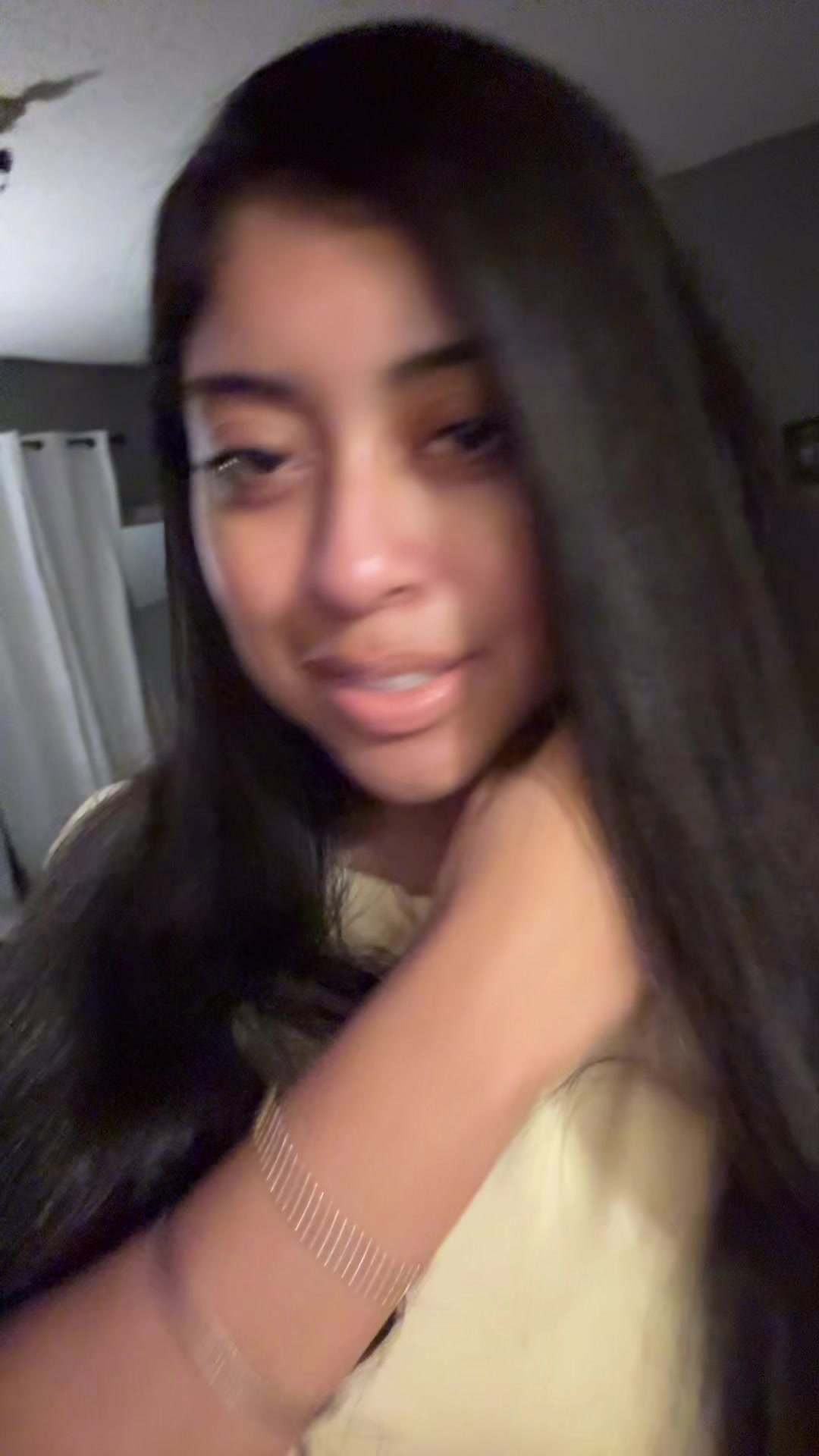 @yaneli