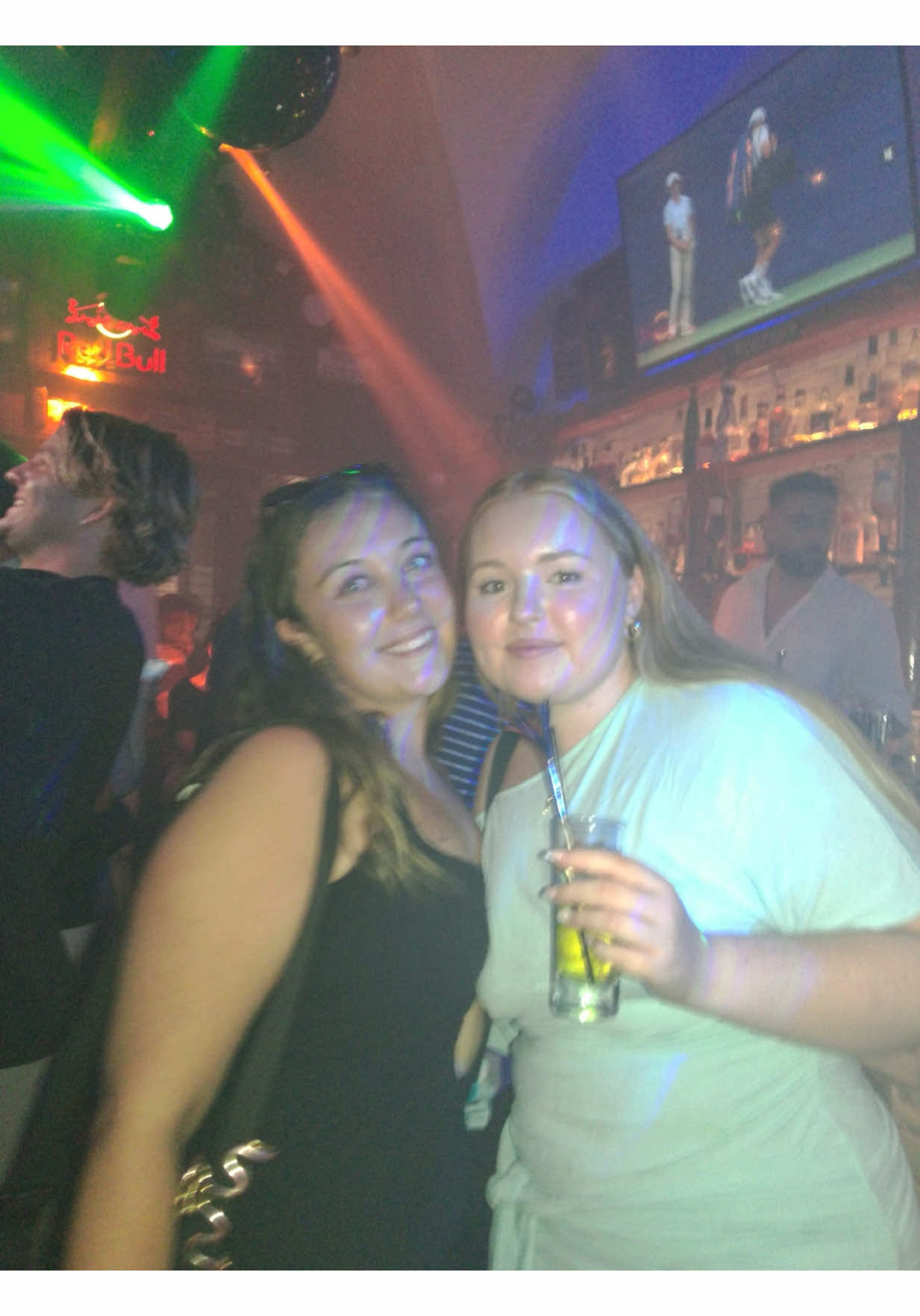 @Molly Bennett