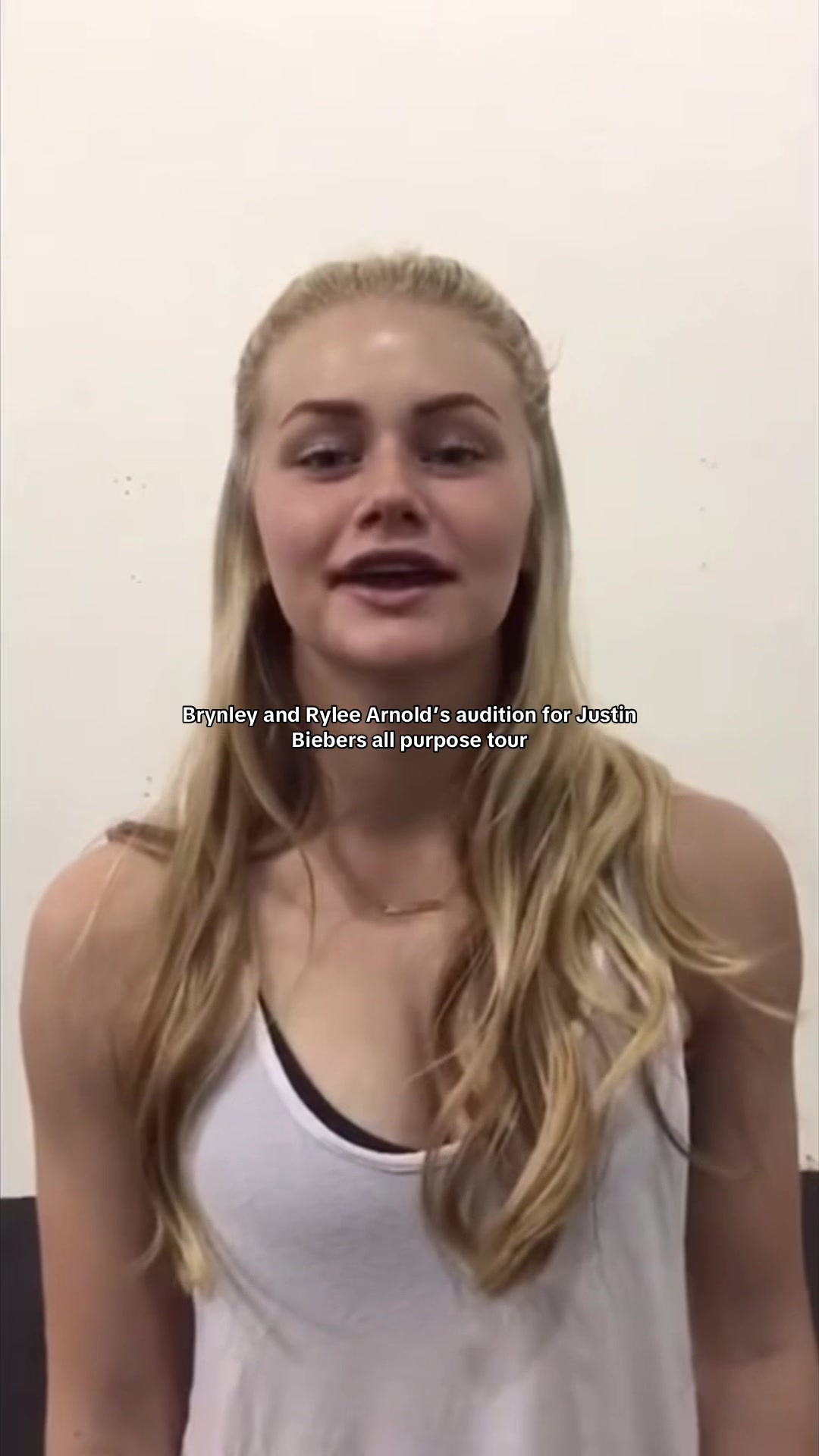 @Arnold sisters fanpage
