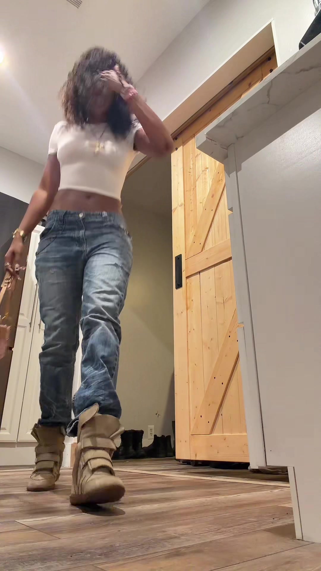 @earthtobtches777