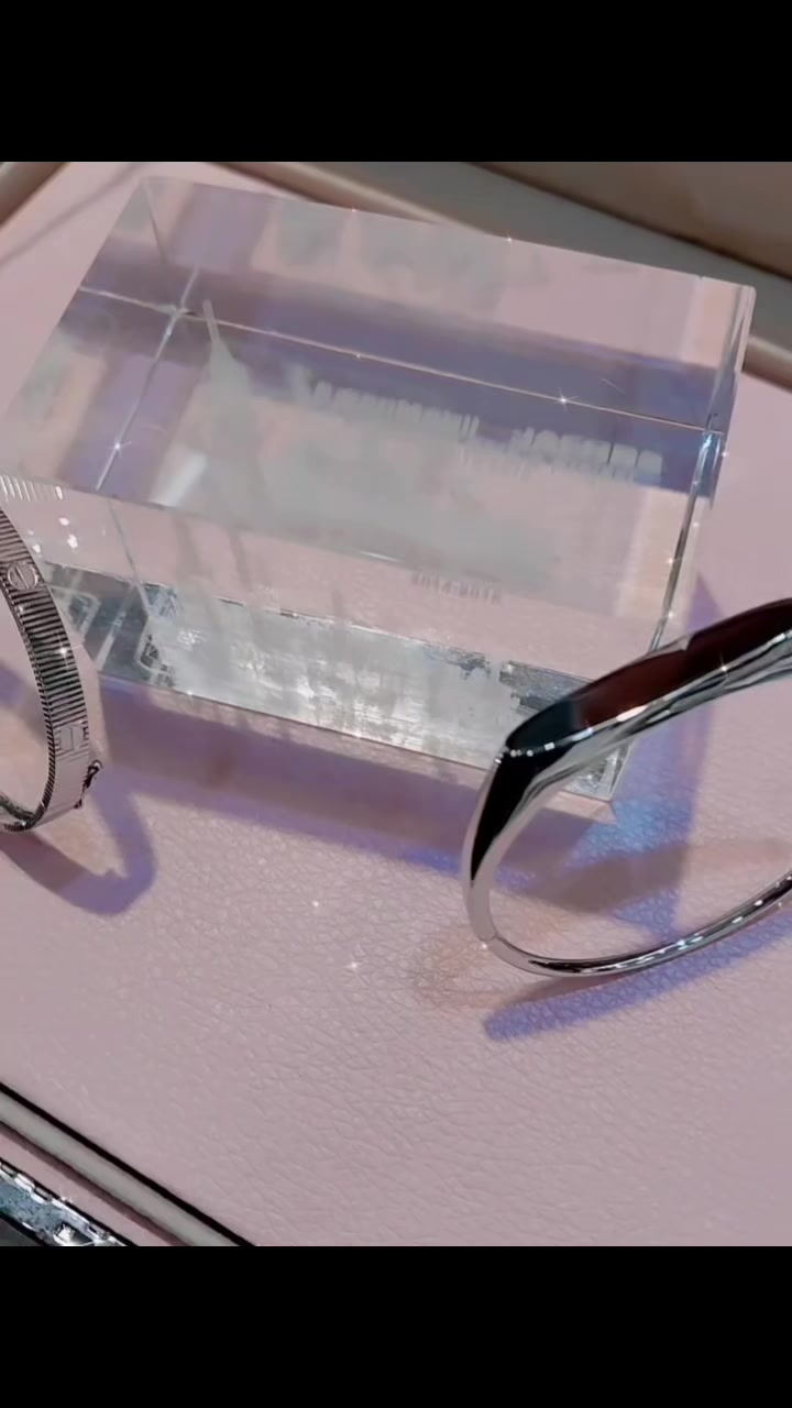 @TITANIUM JEWELRY