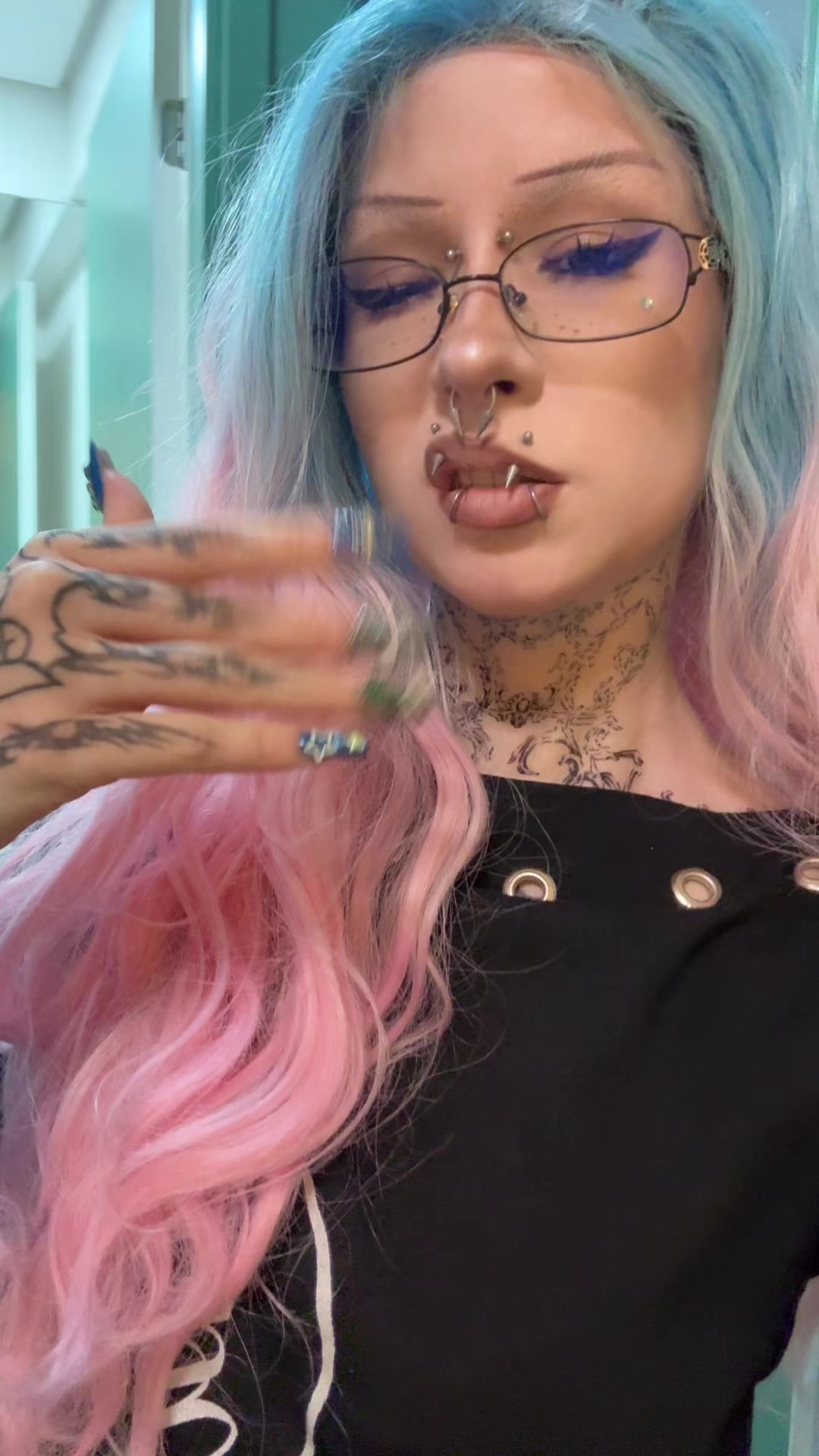 @lu