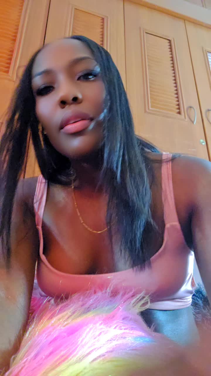@danielaprice🦋