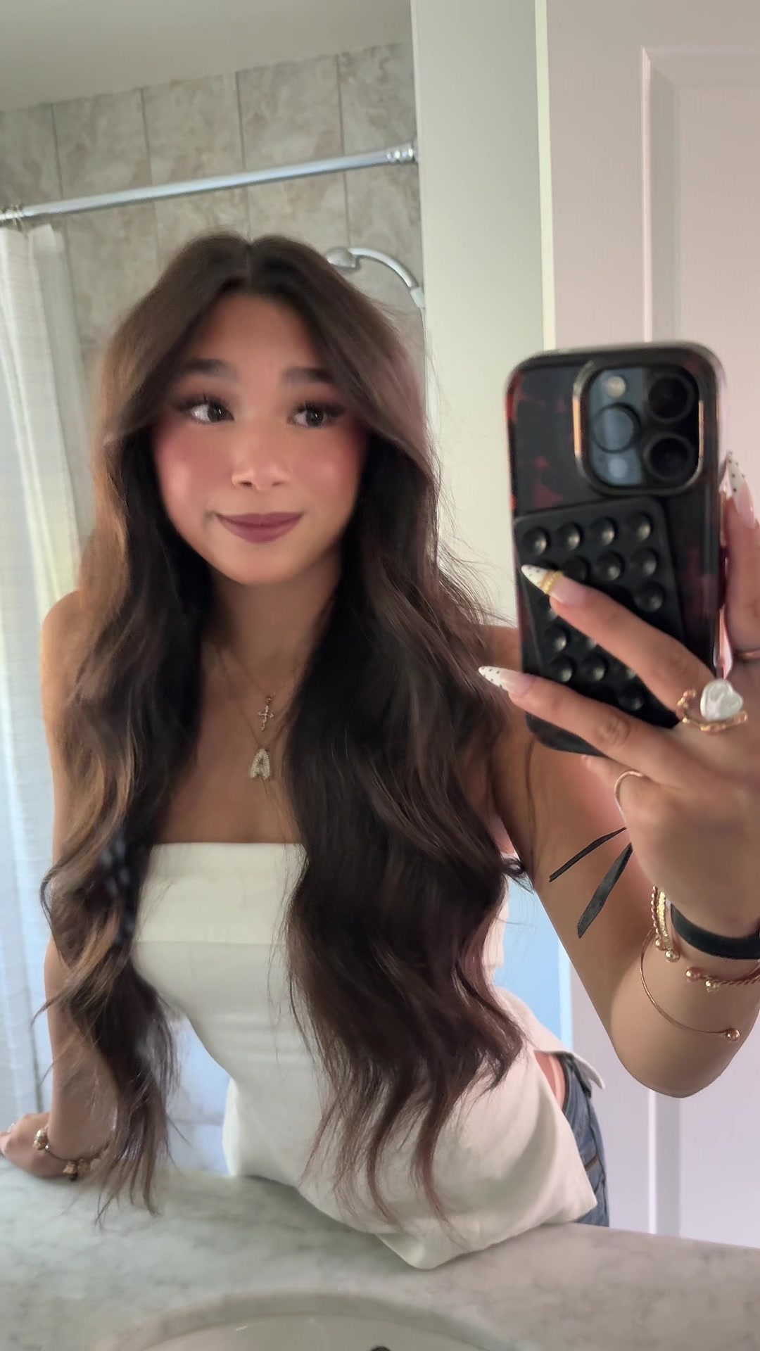 @𝓐𝓿𝓪