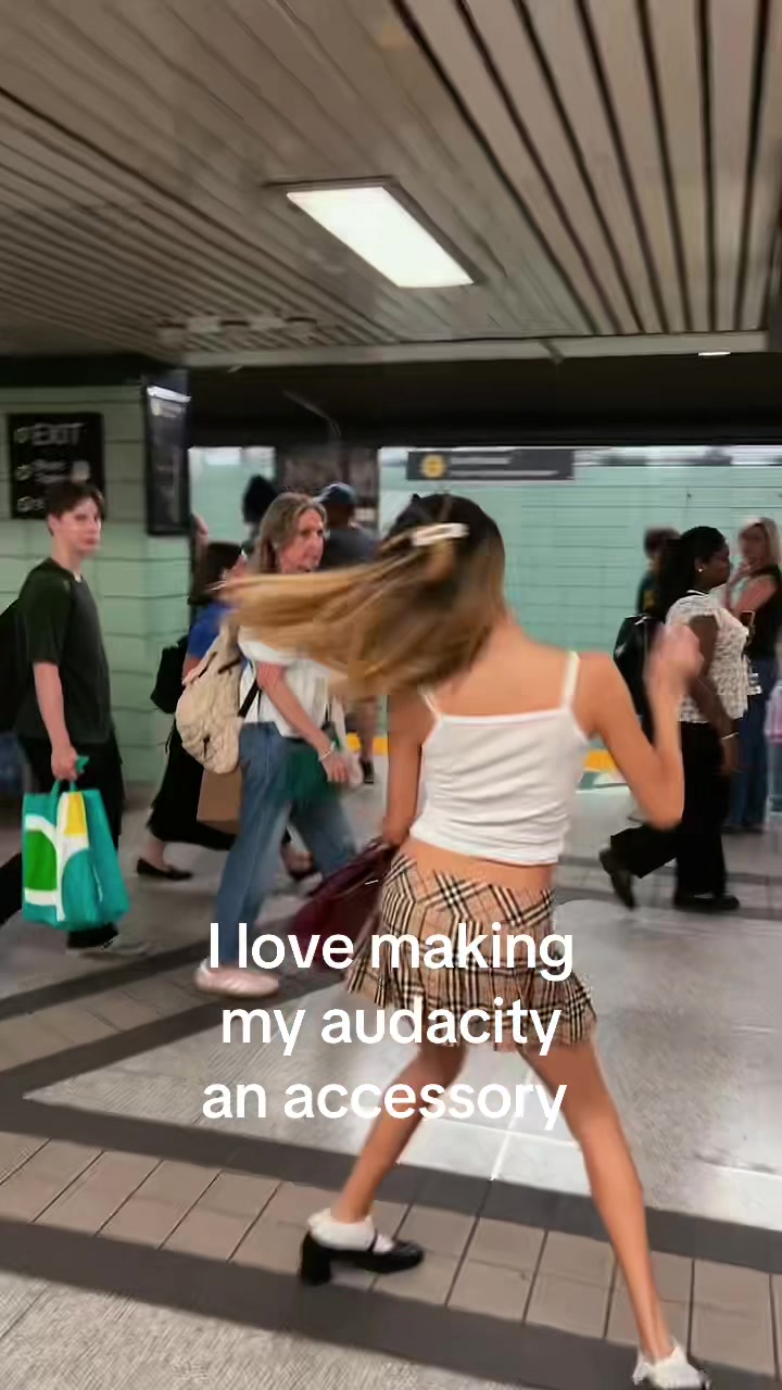 @💋
