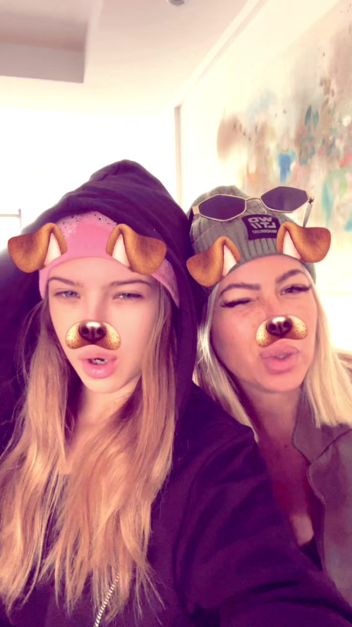 @Ana