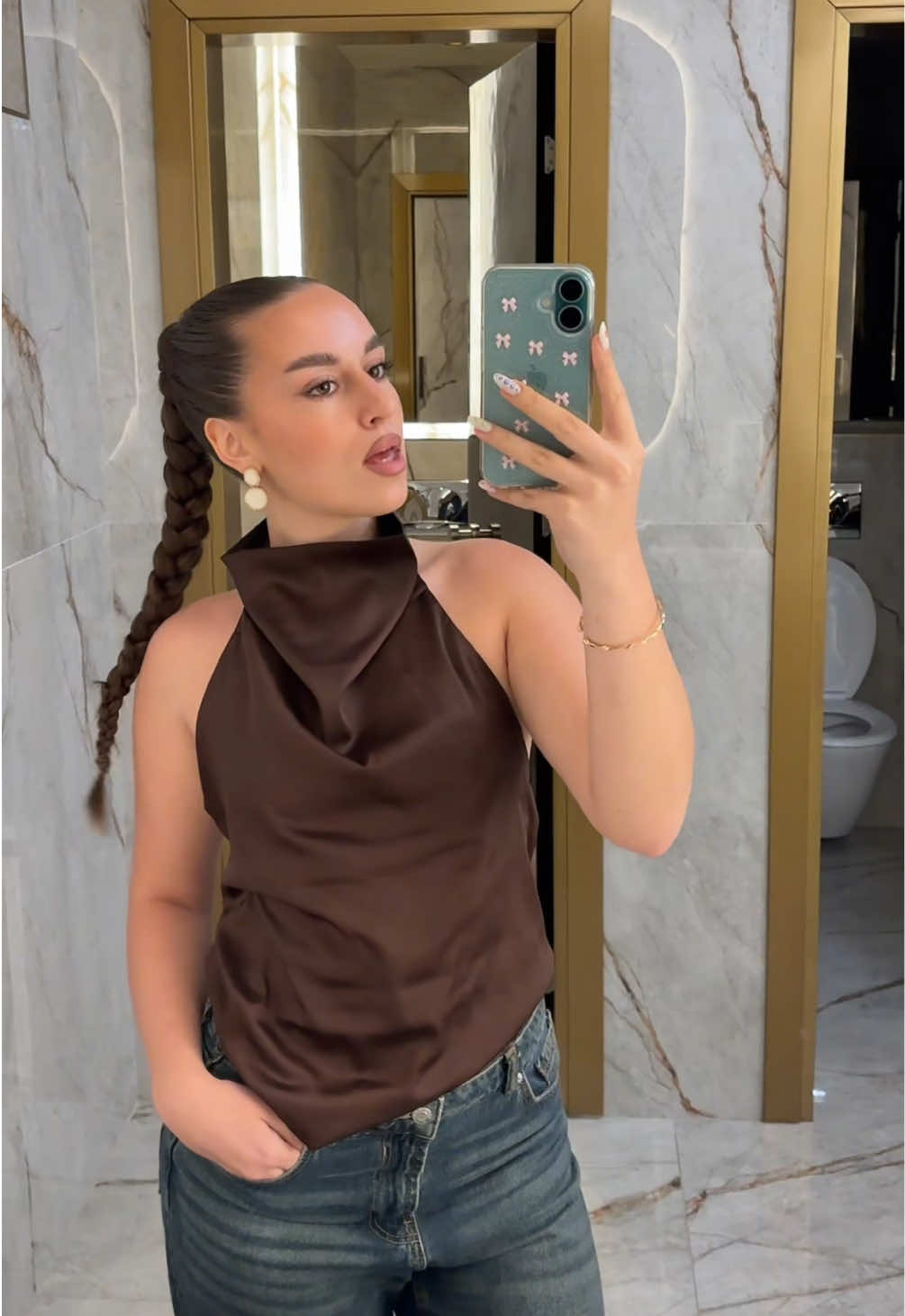@anastasija ྀི