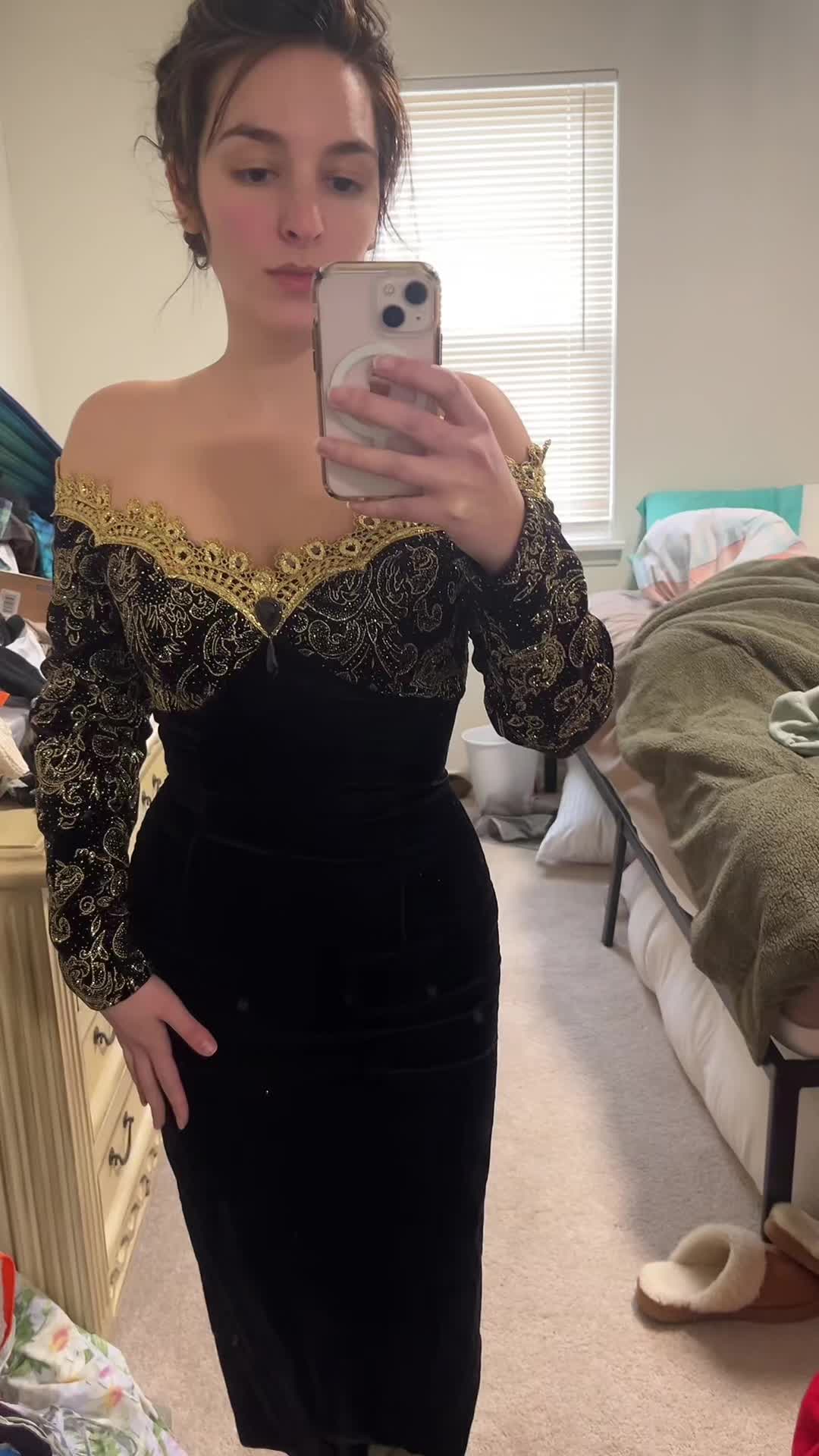 @Eveguttmandesigns