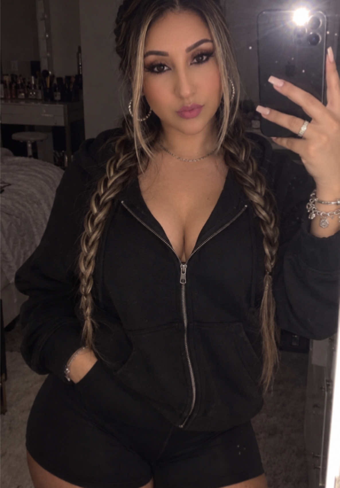 @soph1_ai