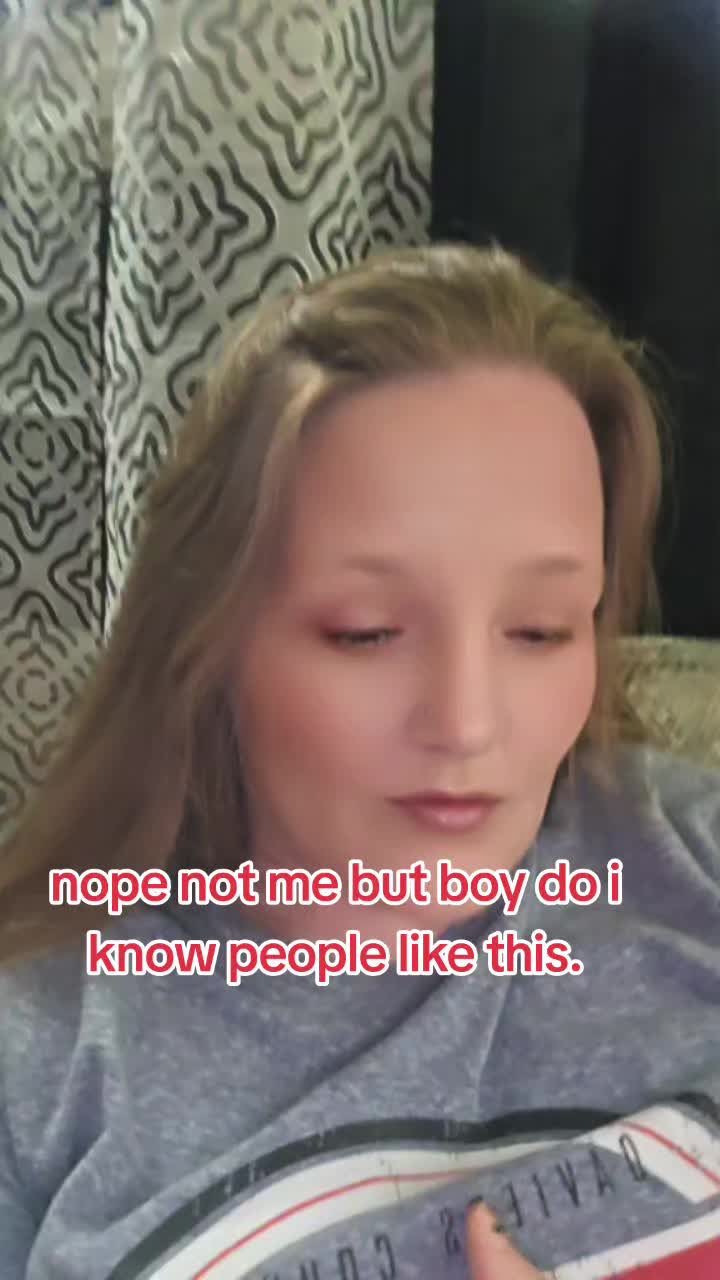@Sarah🦇 🧛&zwj;♀️
