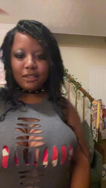 @( • )( • )