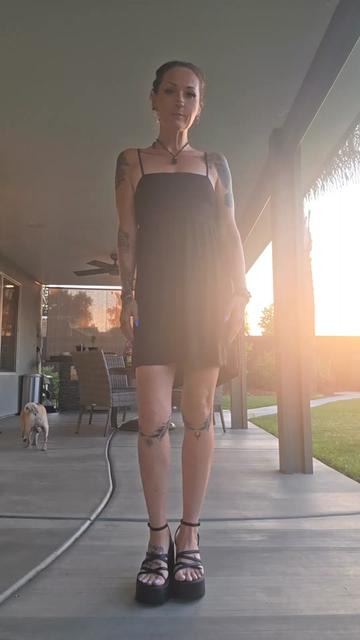 @𝕭𝖊𝖊🌹🖤