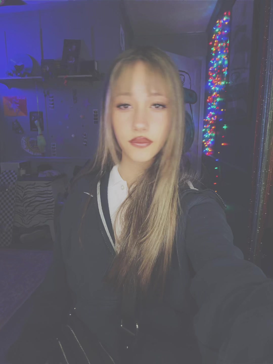 @𝒮ℯ𝓁𝒾𝒶🌺