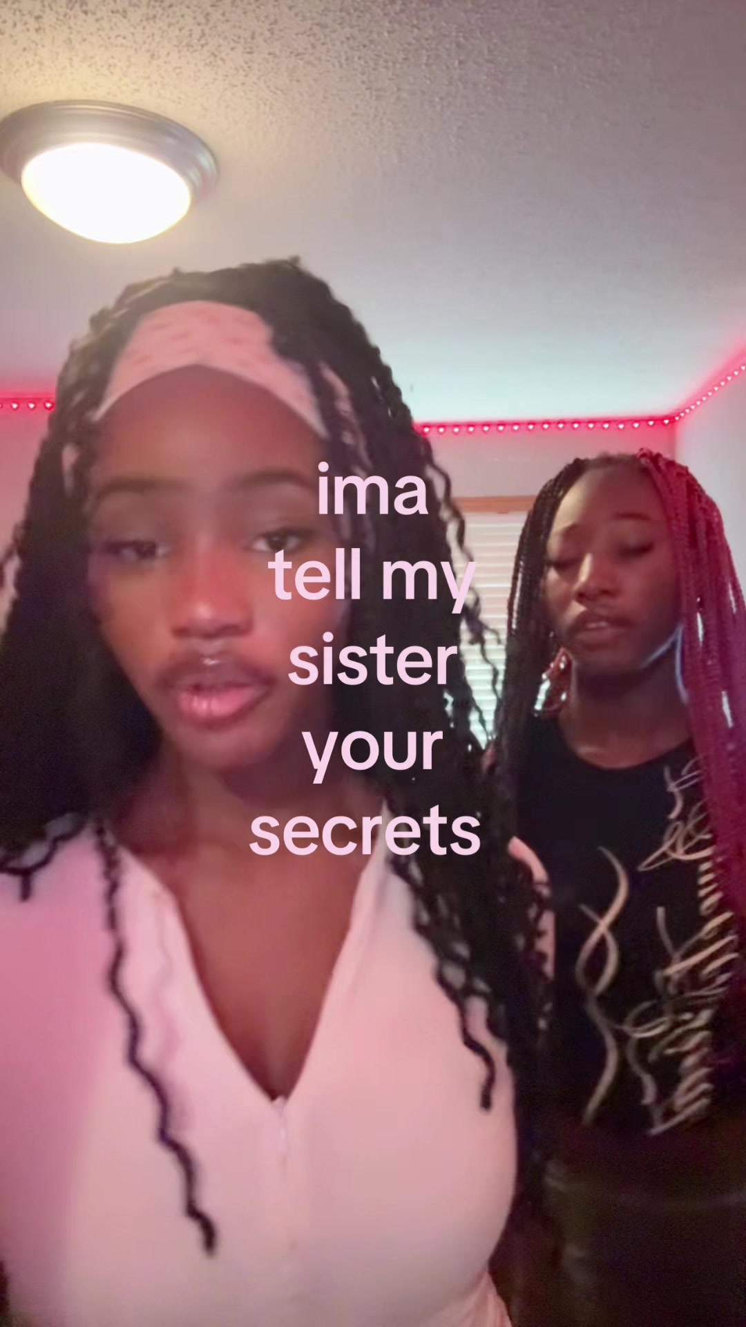 @nellamonraye