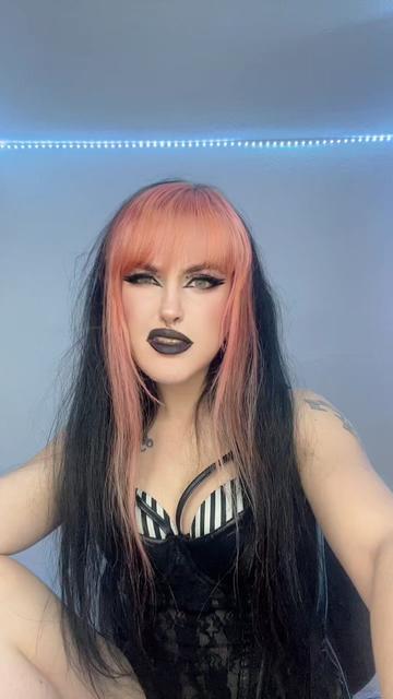 @🖤𝕷𝖎𝖓𝖉𝖘𝖊𝖞🖤
