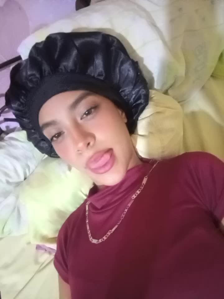 @Rihanna 🦎✨