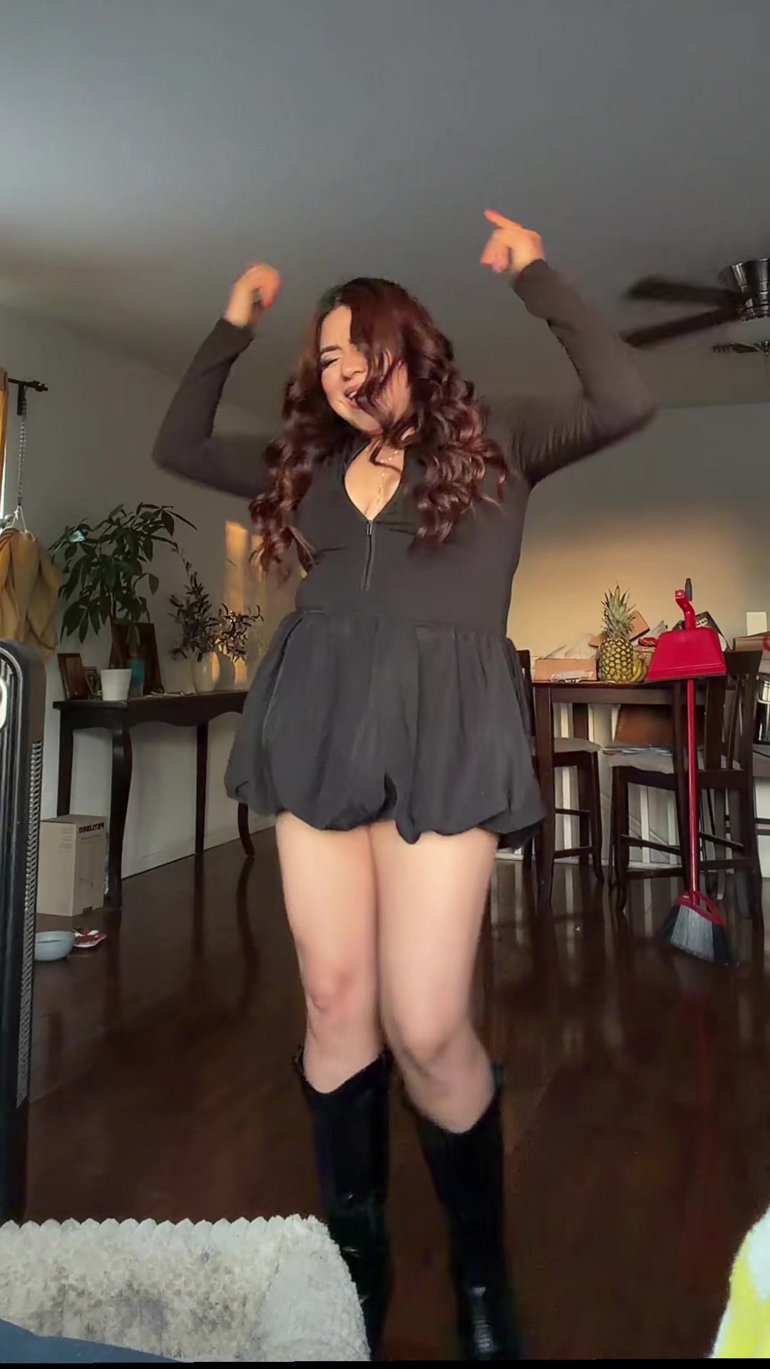 @Laura Sarah&iacute;